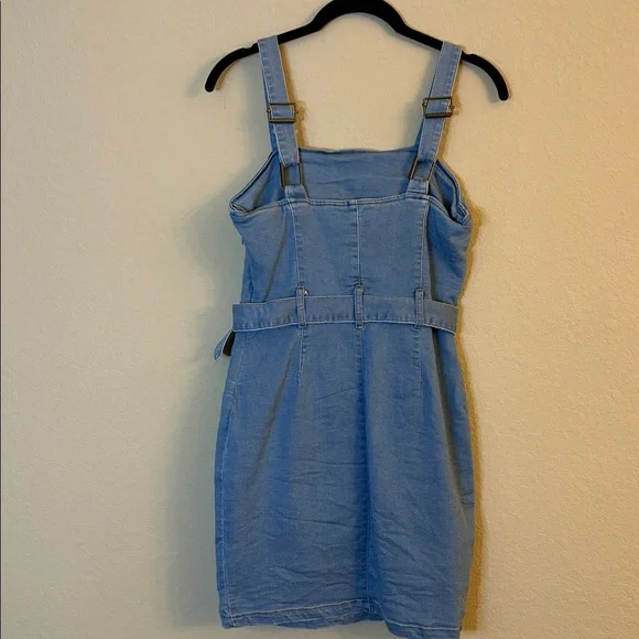 Light Blue Denim Mini Dress With Adjustable Straps and a Belted Waist Size S - Picture 4 of 14